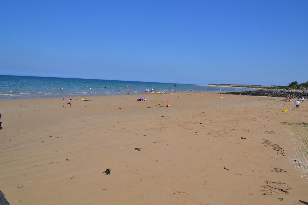 Gite "Au P'Tit Tourois" De Plain-Pied Tout Confort Avec Veranda Proche D'Omaha Beach Et De Bayeux Accueillant Les Animaux Tour-en-Bessin Exterior foto