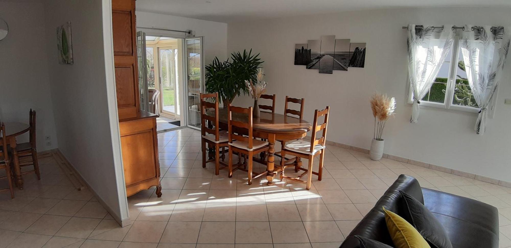Gite "Au P'Tit Tourois" De Plain-Pied Tout Confort Avec Veranda Proche D'Omaha Beach Et De Bayeux Accueillant Les Animaux Tour-en-Bessin Exterior foto